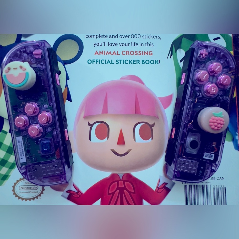 custom joycons - with chrome hot pink buttons & kitty / raspberry joystick cap